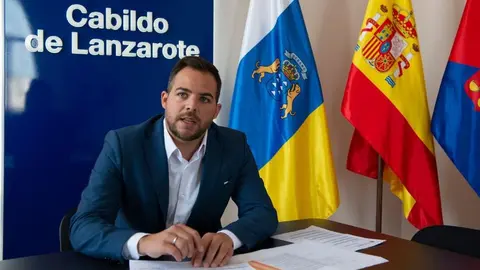 Jacobo Medina en su despacho del Cabildo