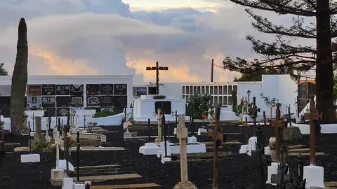 Imagen del cementerio de Haría.