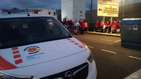 Patera llegada a Órzola este viernes.