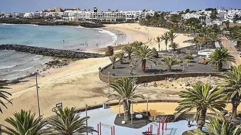 Imagen de la playa de Las Cucharas, en Costa Teguise.