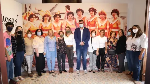 Las Revoltosas en la Casa Amarilla.