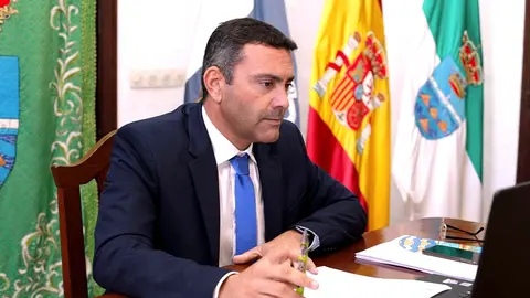 OSWALDO B CON PORTÁTIL