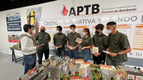 Alumnos del CIFP Zonzamas  junto a Marcos Bergaz