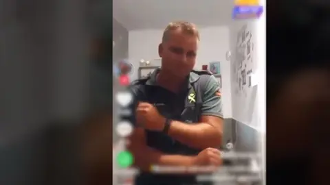 Imagen captada por la Guardia Civil de la persona investigada.