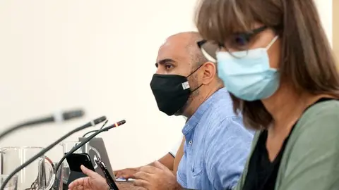 Leticia Padilla y Leandro Delgado.