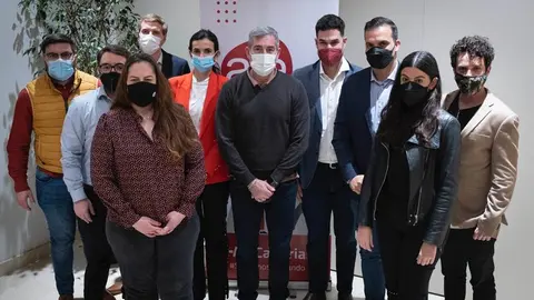 Fernando Clavijo junto con los miembros de la Asociación de Jóvenes.