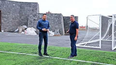 VISITA OBRA CAMPO F&Uacute;TBOL COSTA TEGUISE 1