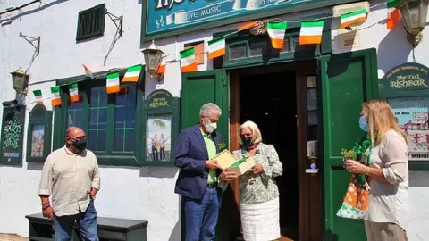 José Juan Cruz durante la celebración del día de San Patricio.