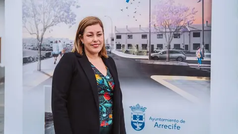 Astrid Pérez en el acto de la calle Tenderete