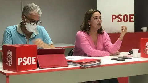 José Juan Cruz y María Dolores Corujo durante la reunión de la Ejecutiva insular