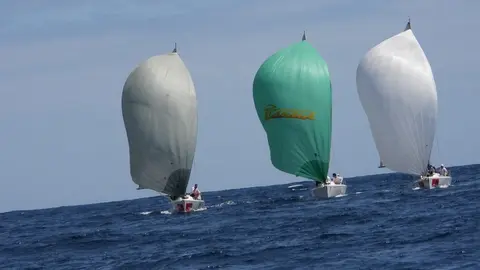 Veleros participando durante la realización del Campeonato de Canaria de la clase J80.