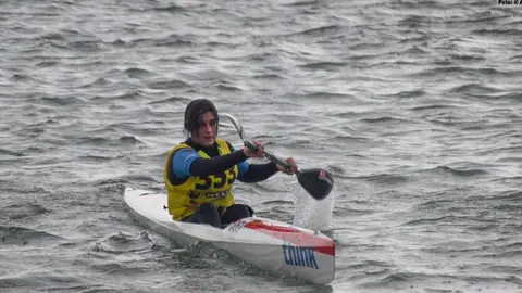 Imagen de archivo de una componente del club Los Marlines participando en una competición.