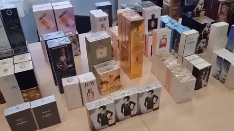 Perfumes confiscados por la Policía Local de Arrecife.