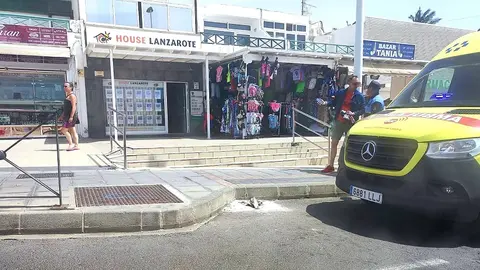 Base señal rota y ambulancia