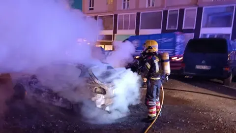 Actuación de los bomberos en la calle Gómez Ulla de Arrecife.