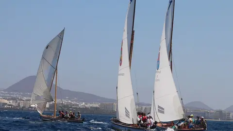Embarcaciones durante la 2º regata de la Liga de Barquillos de 8,55 metros.