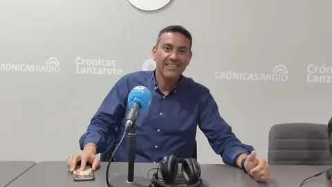 Oswaldo Betancort en Crónicas Radio.