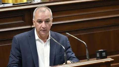 Luis Campos, portavoz parlamentario de Nueva Canarias.