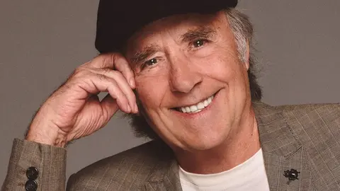 Joan Manuel Serrat, el vicio de cantar