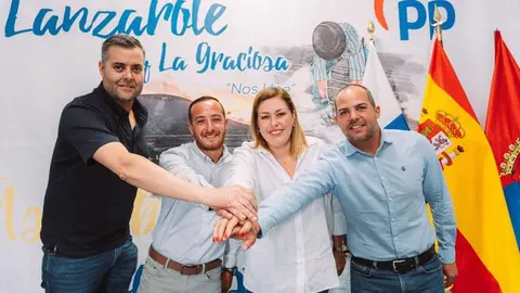 El nuevo responsable del Comité Local de Haría con los tres máximos responsables de la parte orgánica del PP
