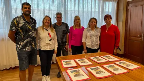 Representantes de la Asociación Mercedes Medina.