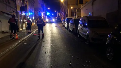 Imagen de la calle en el momento en el que tuvieron que actuar los bomberos