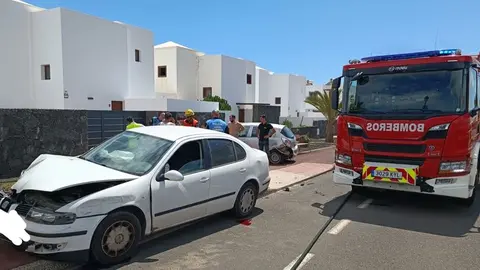 Imagen de cómo quedaron los vehículos tras el accidente