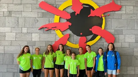 Imagen de la expedición del Club de Natación Sincronizada Pingüinos de Arrecife desplazado a Tenerife.