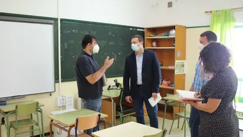 Óscar Noda en uno de los centros públicos de Yaiza.