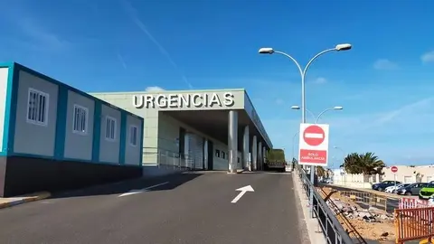 Entrada al servicio de Urgencias del hospital Doctor José Molina Orosa de Arrecife