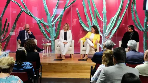 Momento del Foro de debate ‘Renta ciudadana: hacia una Canarias más justa’.