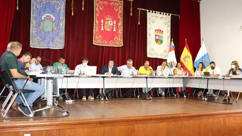 Imagen del pleno celebrado en Yaiza.