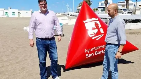 Isidro Pérez y Raúl de León en Playa Honda.