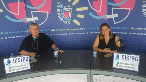 La alcaldesa de Arrecife, Astrid Pérez, en el programa "Entre Barrios" de Crónicas Radio - Cadena Cope.