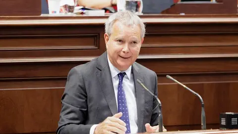 Sebastián Franquis, consejero de Obras Públicas, Transportes y Vivienda del Gobierno de Canarias.