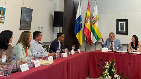 Imagen del pleno de Haría celebrado este martes. 