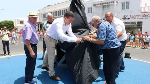 Momento de revelación de la escultura