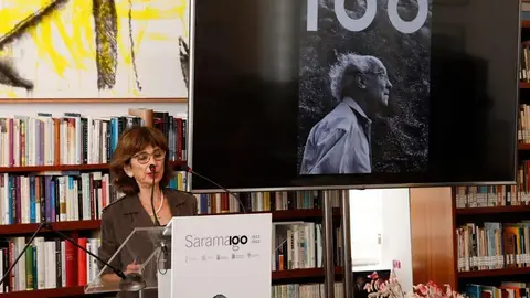 Pilar del Río en una de las presentaciones que se han hecho con motivo del centenario del nacimiento de José Saramago.