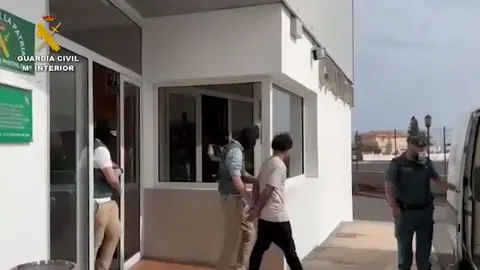 Actuación de la Guardia Civil para detener a los integrantes de la banda juvenil Dominican Don’t Play.