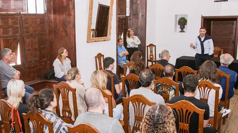 REUNIÓN CON EMPRESARIOS TEGUISE 1