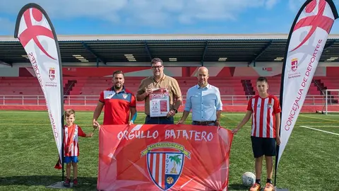 Imagen de la presentación del torneo por el 50 aniversario del San Bartolomé CF.