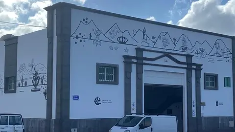 Imagen de una nave de mantemiento de los Centros Turísticos tras un proceso de embellecimeinto.