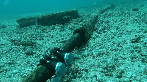 Imagen de la tubería de La Graciosa reparada.