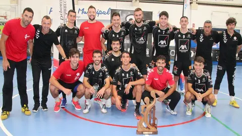 Imagen del San José tras ganar el torneo