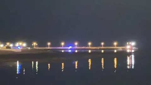 Imagen de archivo de la llegada de una embarcación de madrugada a Arrecife.