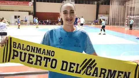 Imagen de Sara de León, nueva jugadora del Balonmano Puerto del Carmen.
