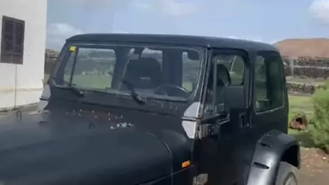 Imagen extraida del video en el que Pedro San Ginés muestra sus propiedades y pertenencias