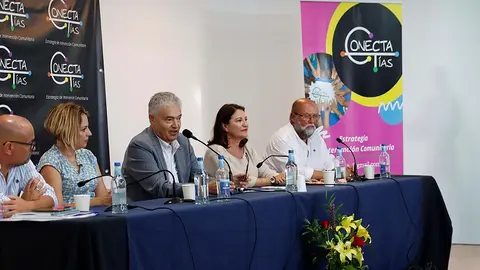 Imagen de la inauguración de el Centro Cívico Conecta Tías.