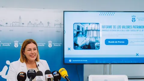 Imagen de Astrid Pérez en la rueda de prensa sobre los BIC.