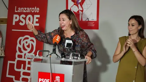 María Dolores Corujo feliz el día de la inauguración